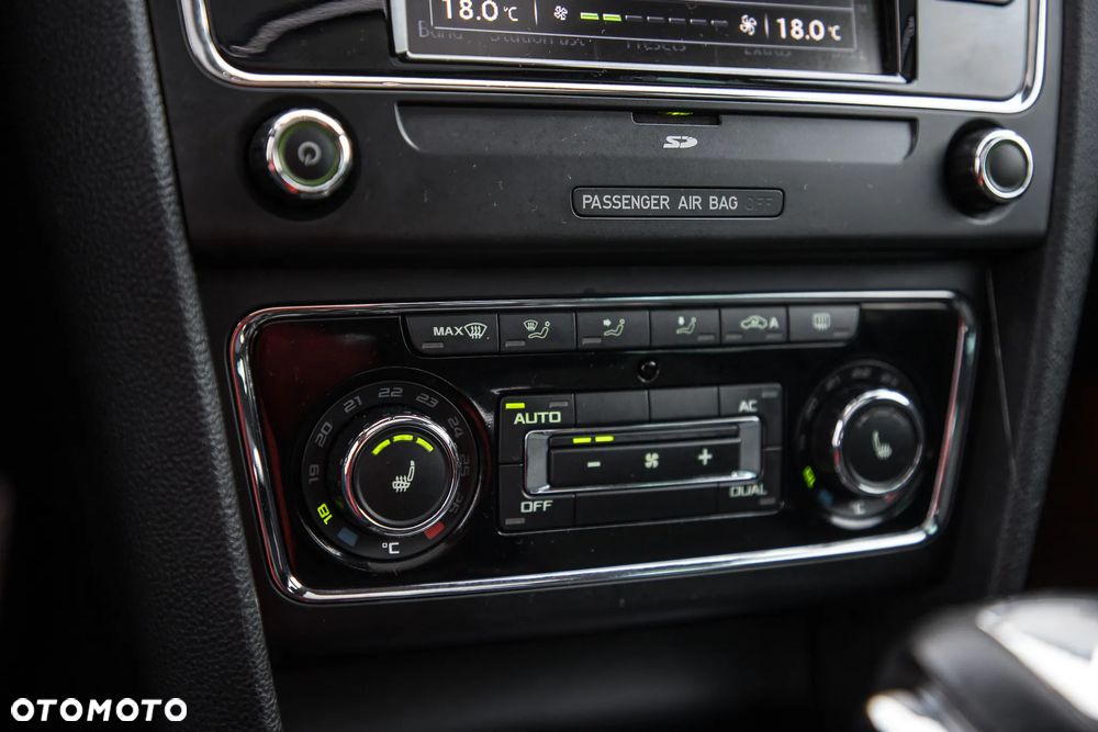 Skoda Superb 2.0 TSI DSG Elegance - 22