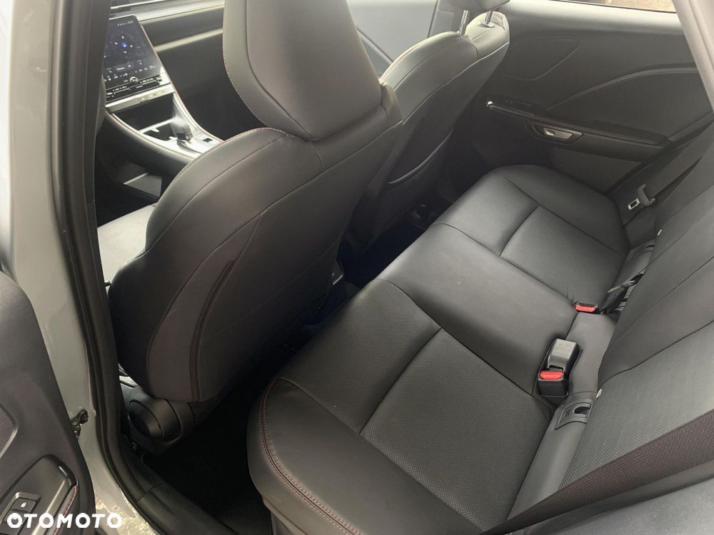 Lexus LBX 1.5 Hybrid Emotion - 15