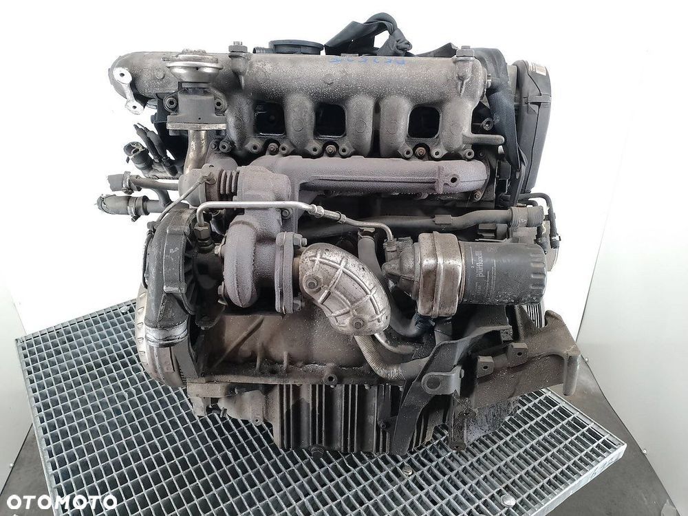 SILNIK VOLVO V70 I D5252T 2.5 TDI - 7