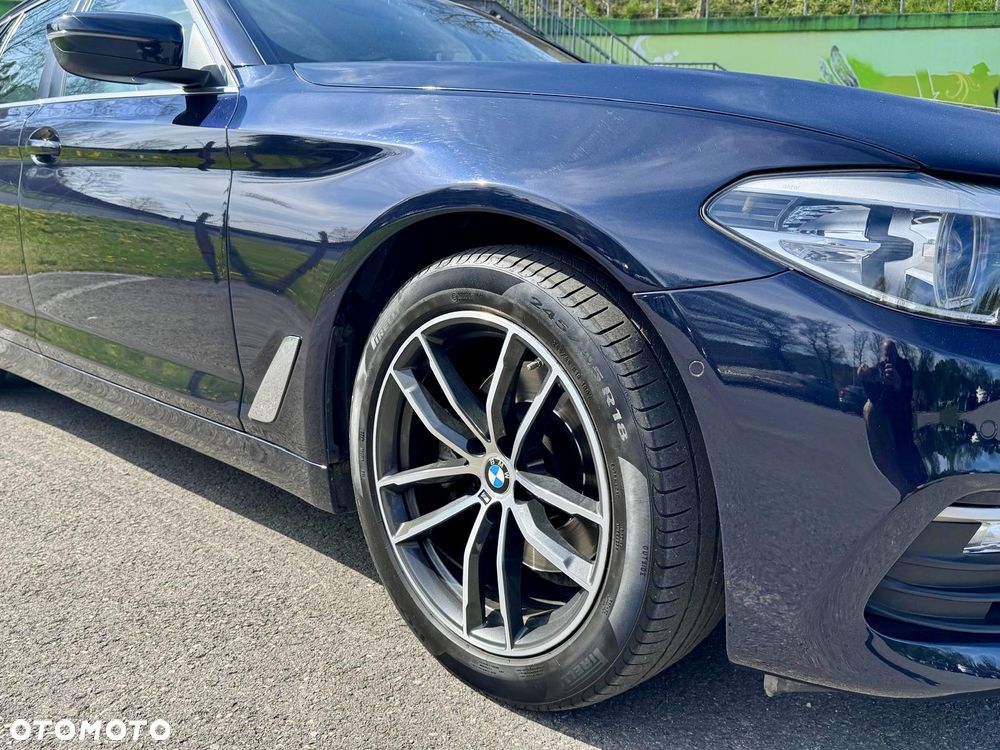 BMW Seria 5 520d Sport Line sport - 7