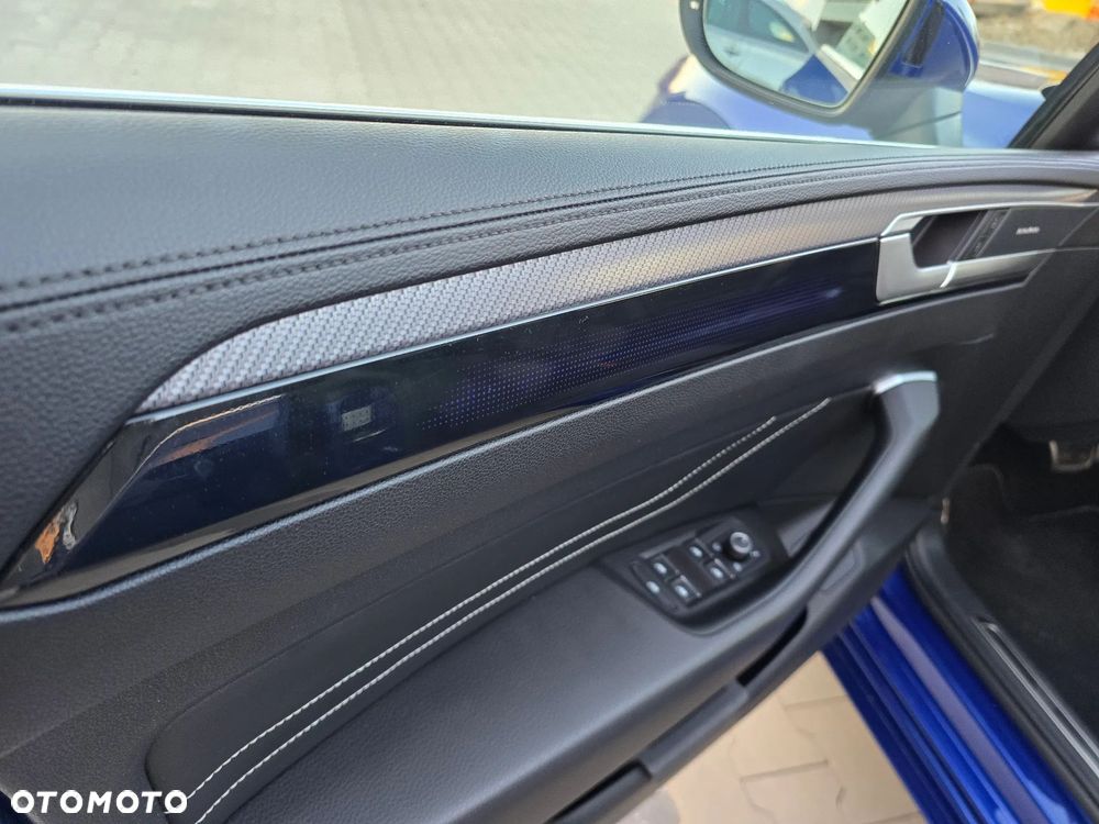 Volkswagen Arteon 2.0 TDI SCR DSG R-Line - 21