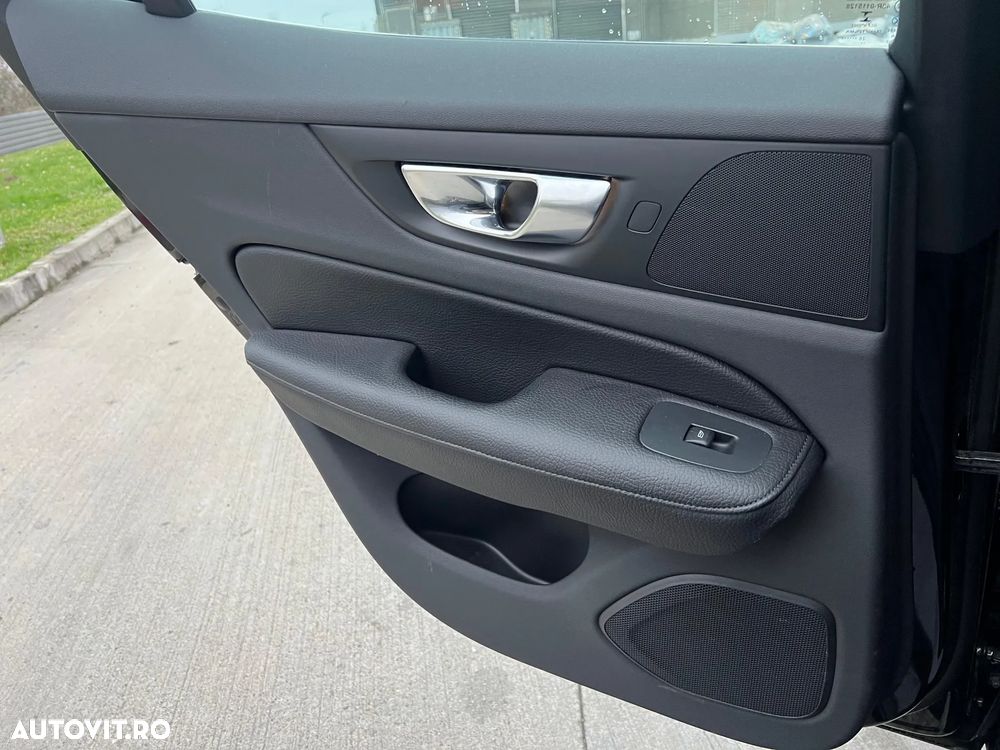 Volvo S60 T8 Recharge AWD Geartronic Inscription - 19