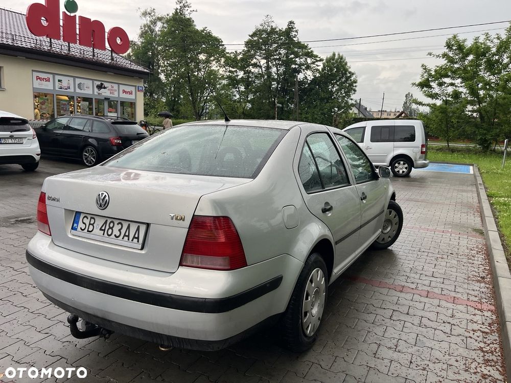 Volkswagen Golf - 6