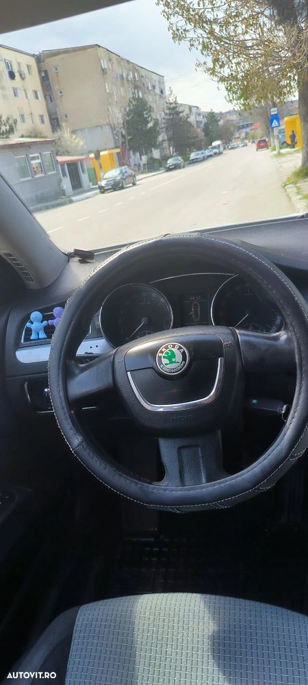 Skoda Superb 1.9 TDI GreenLine - 11