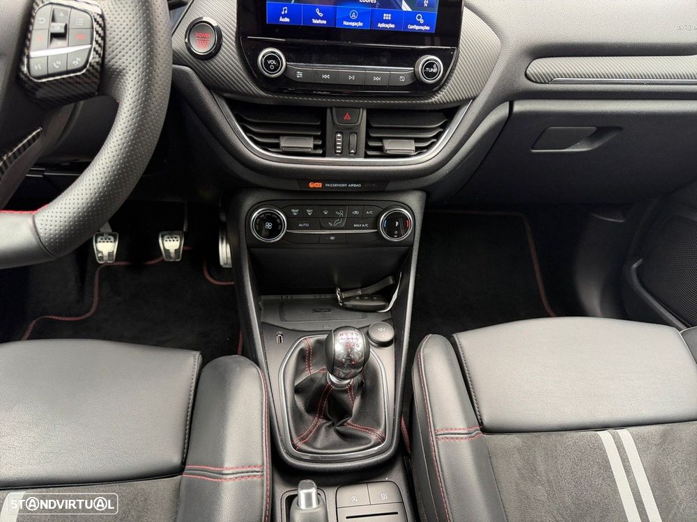 Ford Fiesta 1.5 EcoBoost ST - 11