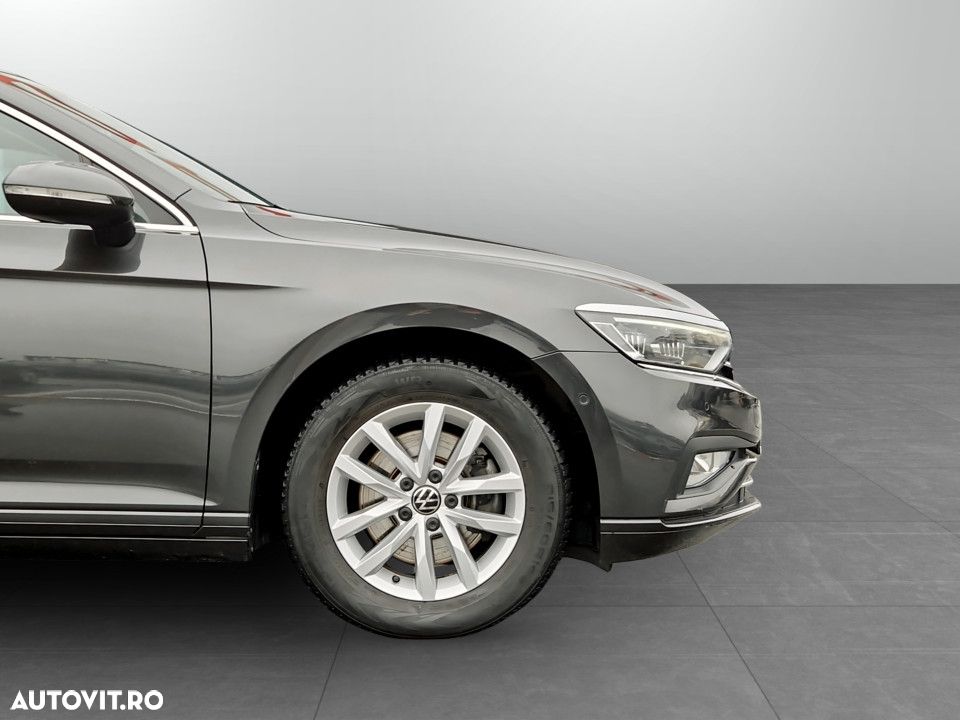 Volkswagen Passat 2.0 TDI DSG Comfortline - 11