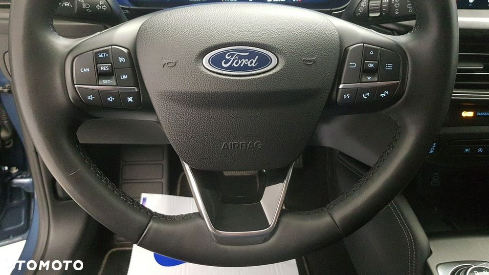 Ford Focus - 22