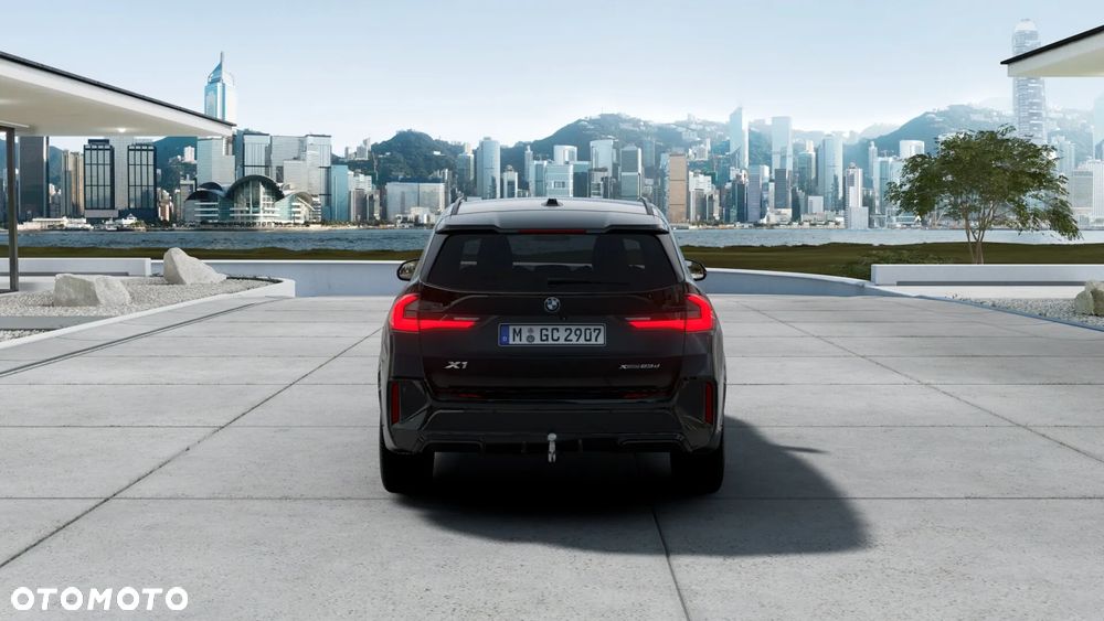 BMW X1 xDrive23d M Sportpaket - 7