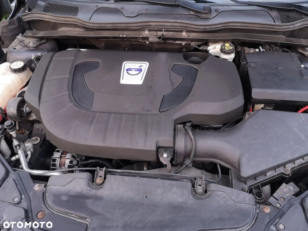 Volvo V40 D3 Momentum - 8