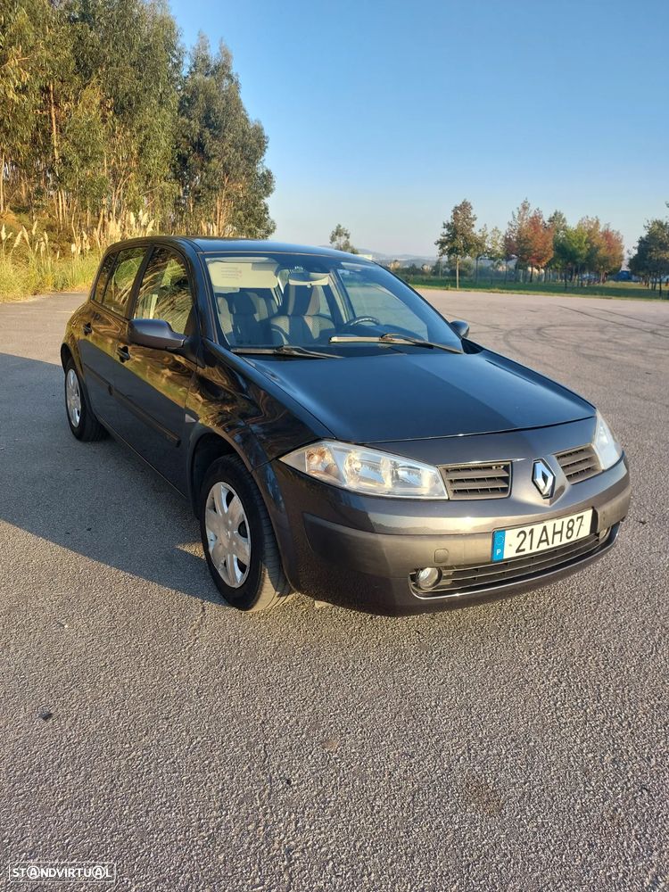 Renault Mégane 1.5 dCi Confort Expression - 2