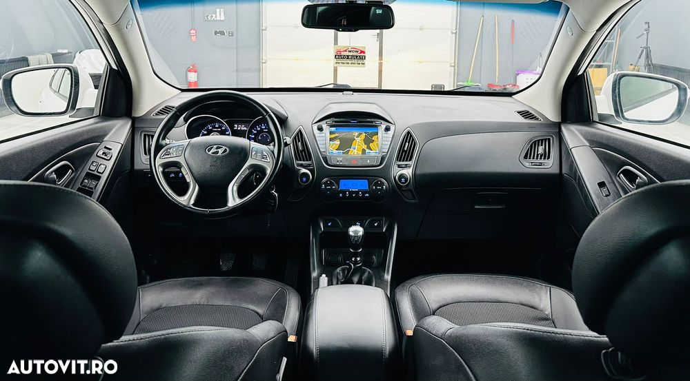 Hyundai ix35 blue 1.6 2WD Finale Silver - 6