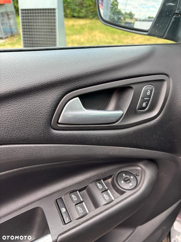 Ford Kuga 1.5 EcoBoost FWD Trend ASS MMT6 - 18