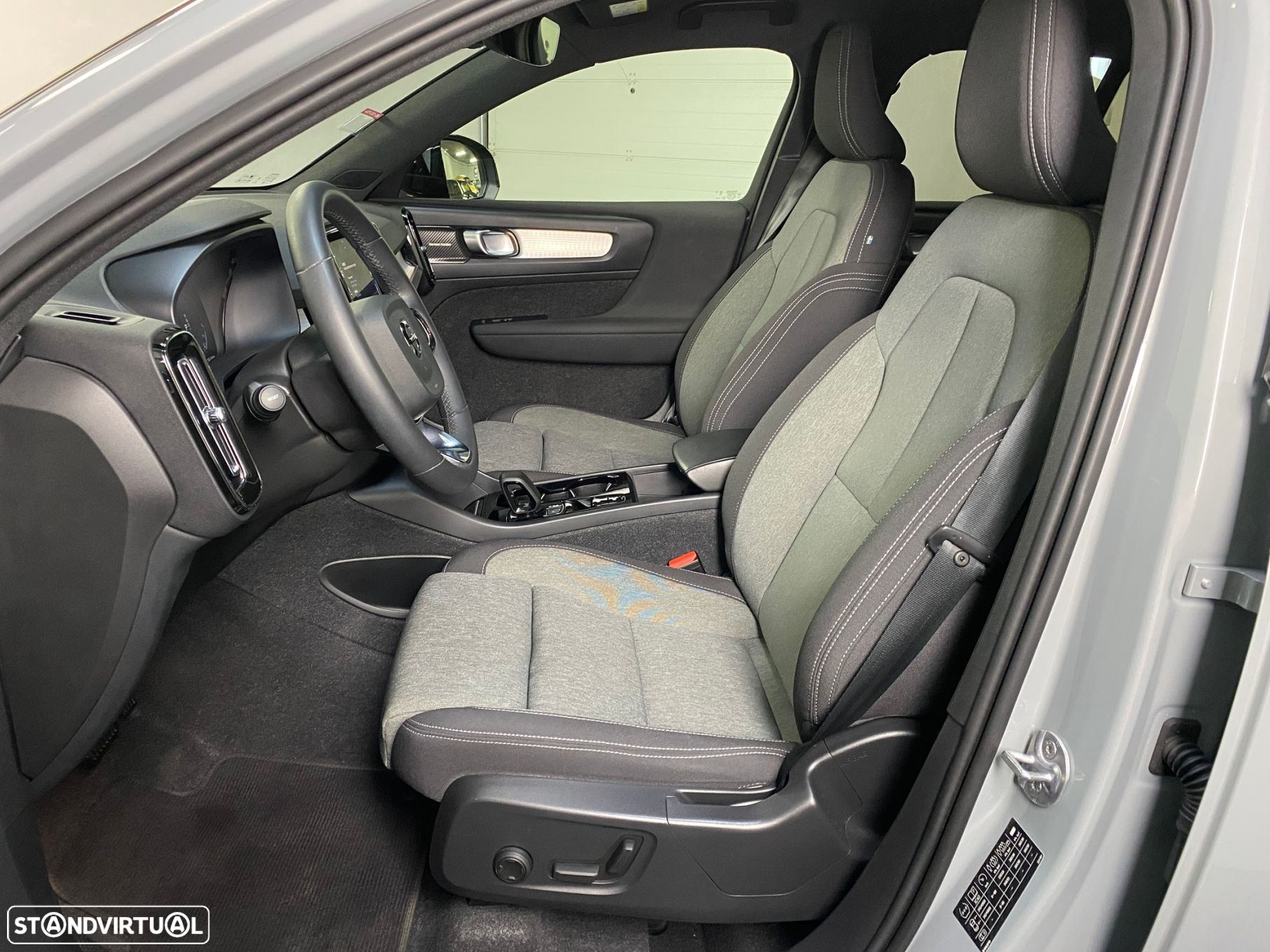 Volvo XC 40 1.5 T4 PHEV Plus Dark - 6