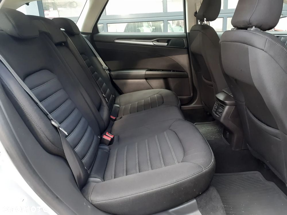 Ford Mondeo - 24