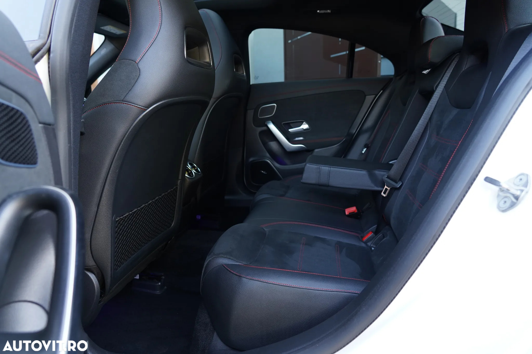 Mercedes-Benz CLA - 10