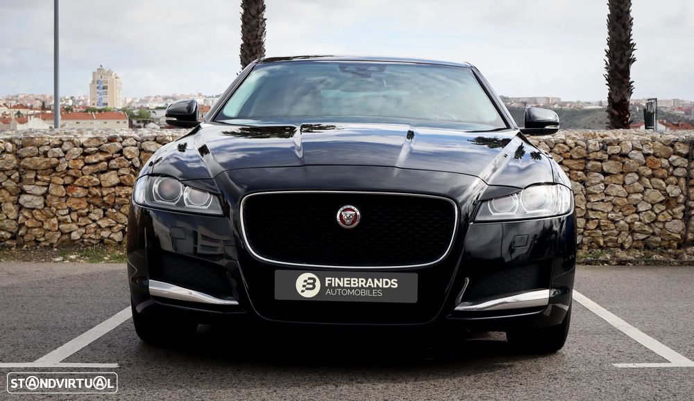 Jaguar XF E-Performance Prestige - 3