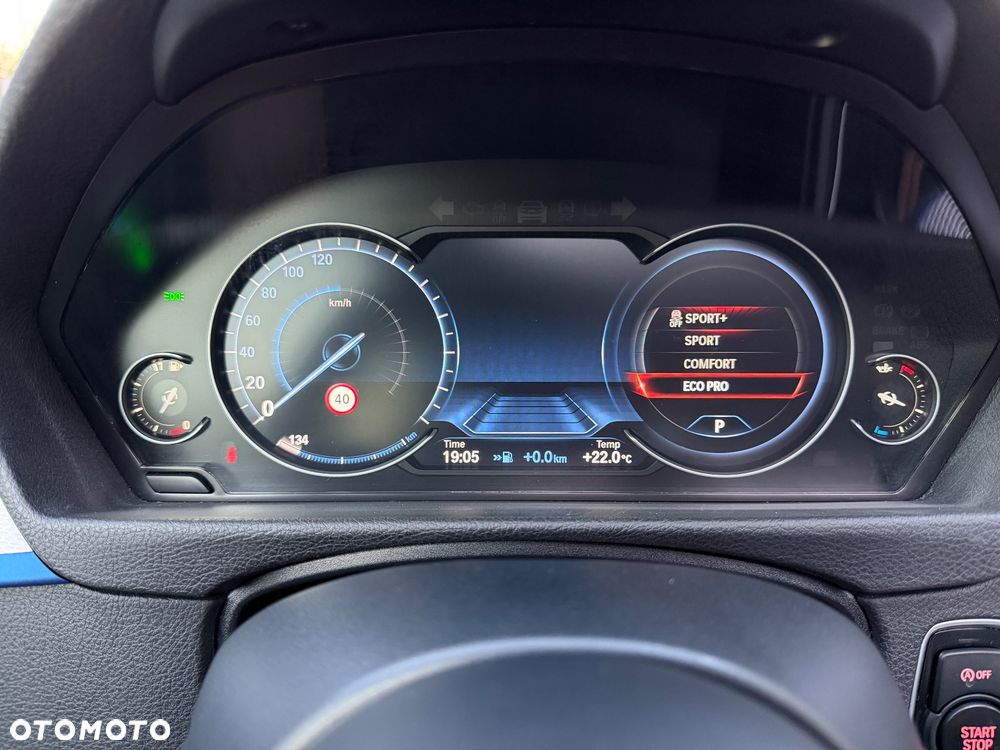 BMW 3GT 330i xDrive M Sport - 27