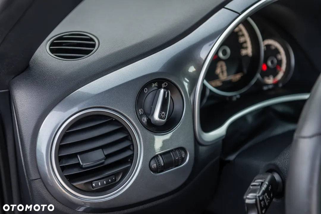 Volkswagen Beetle 1.6 TDI Design - 17