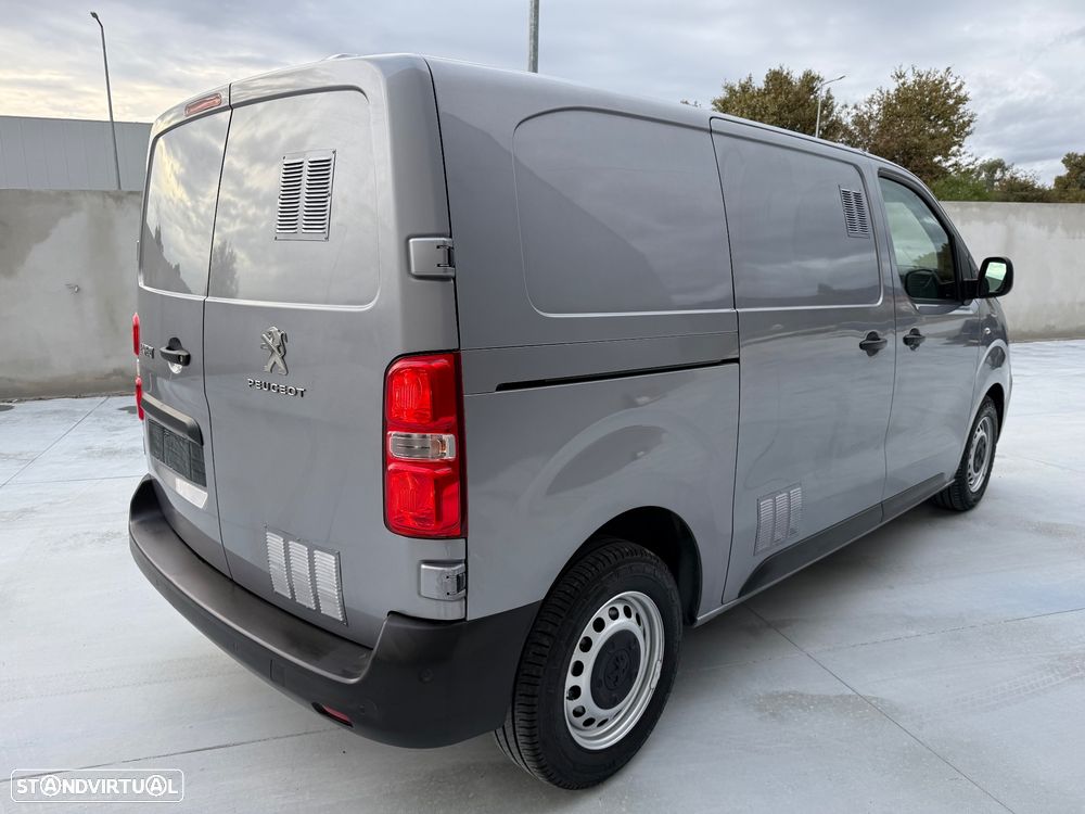 Peugeot Expert - 8