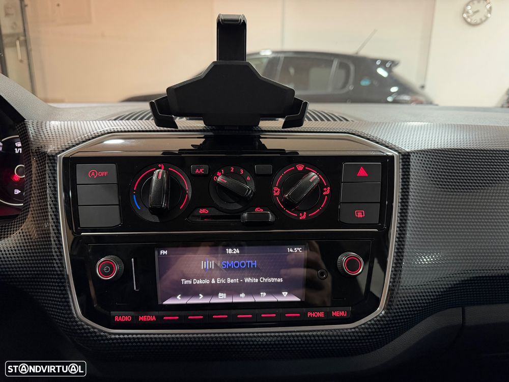 VW Up! 1.0 Move - 16