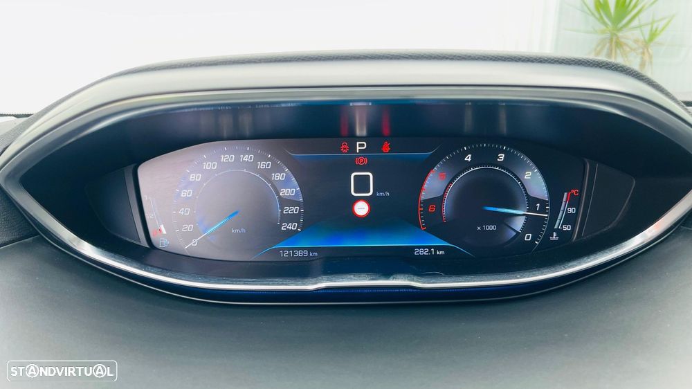 Peugeot 3008 1.5 BlueHDi Allure EAT8 - 17