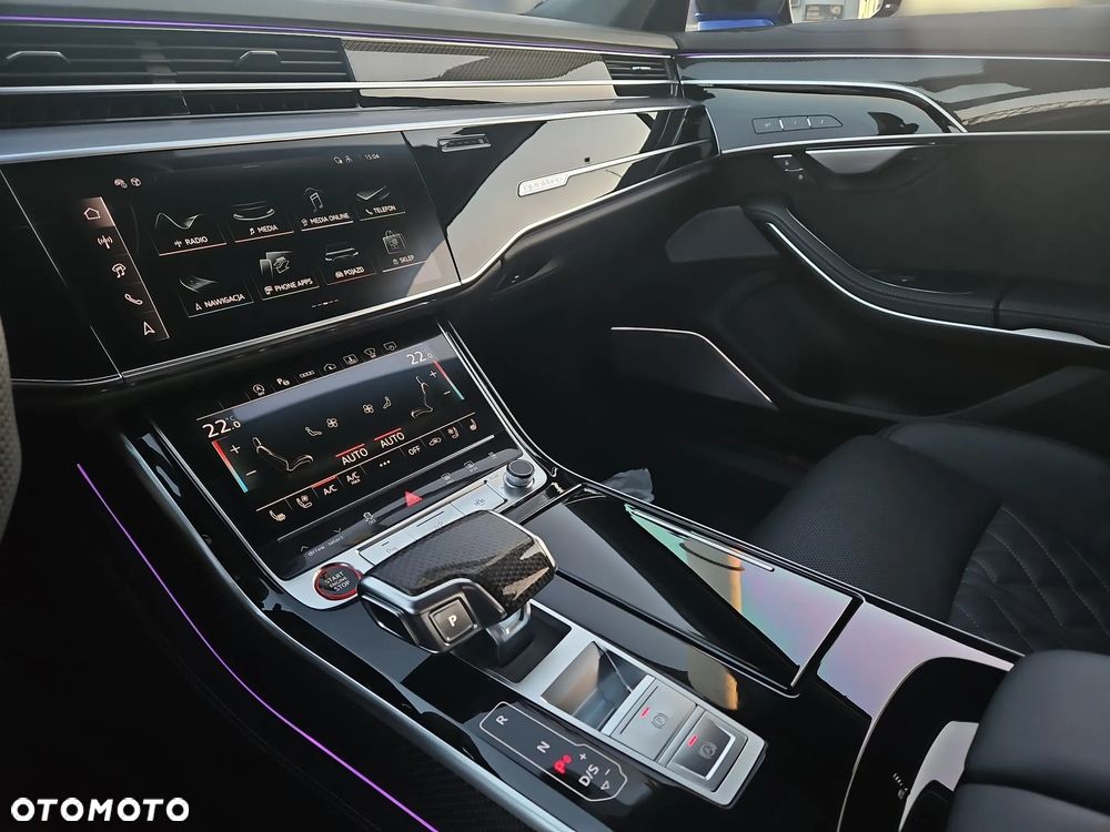 Audi S8 - 18
