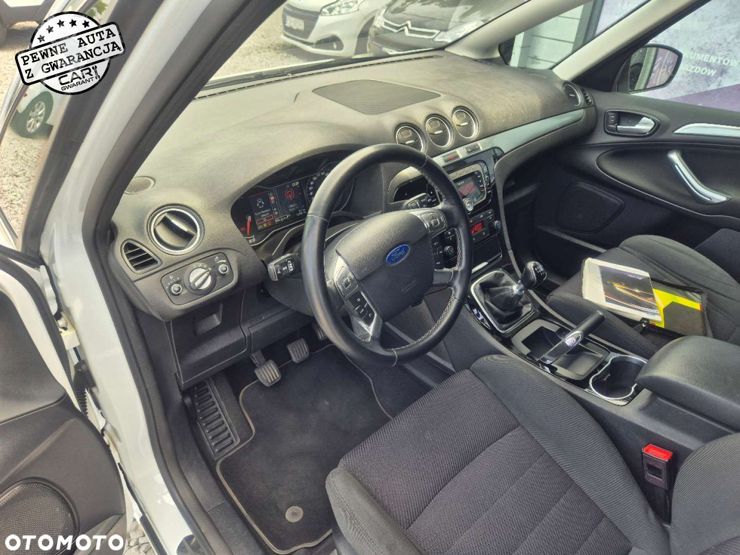 Ford S-Max - 13