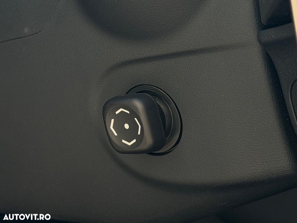 Lexus Seria IS 300h Aut. Luxury - 22