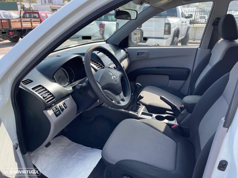 Mitsubishi L200 L200 2.5 DI-D 4WD(136CV) - 9
