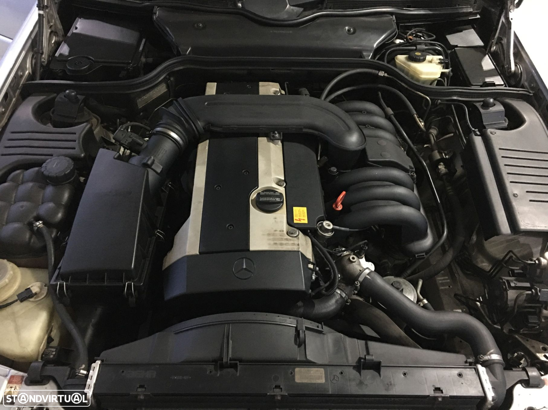 Mercedes-Benz SL 280 Standard - 13