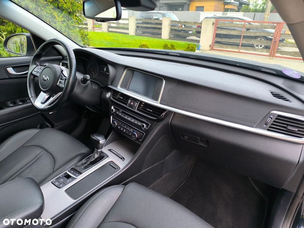 Kia Optima Plug-in Hybrid - 24