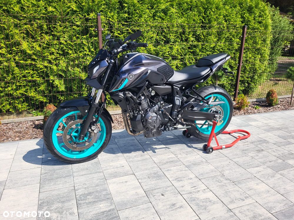 Yamaha MT - 9