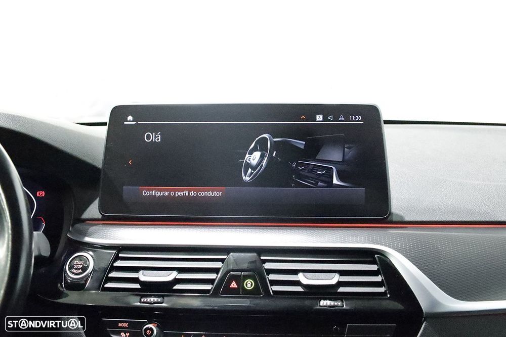 BMW 520 d Pack Desportivo M Auto - 9