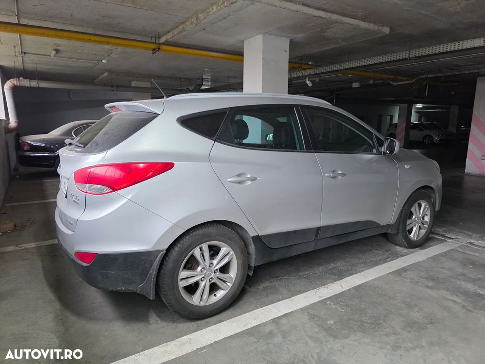 HYUNDAI ix35 2011 — imagine 13
