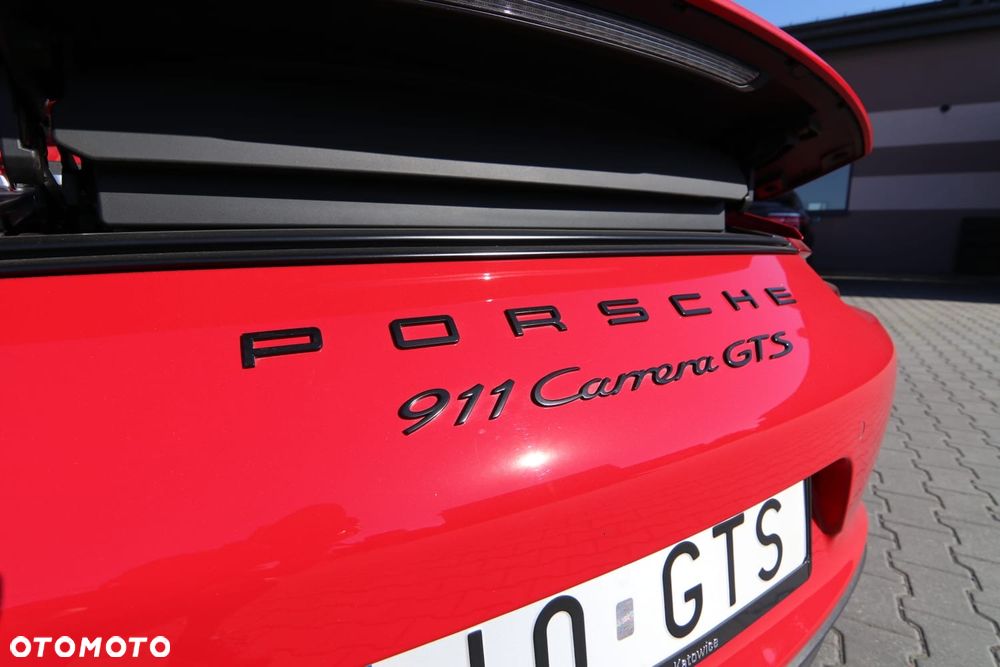 Porsche 911 Carrera GTS PDK - 8