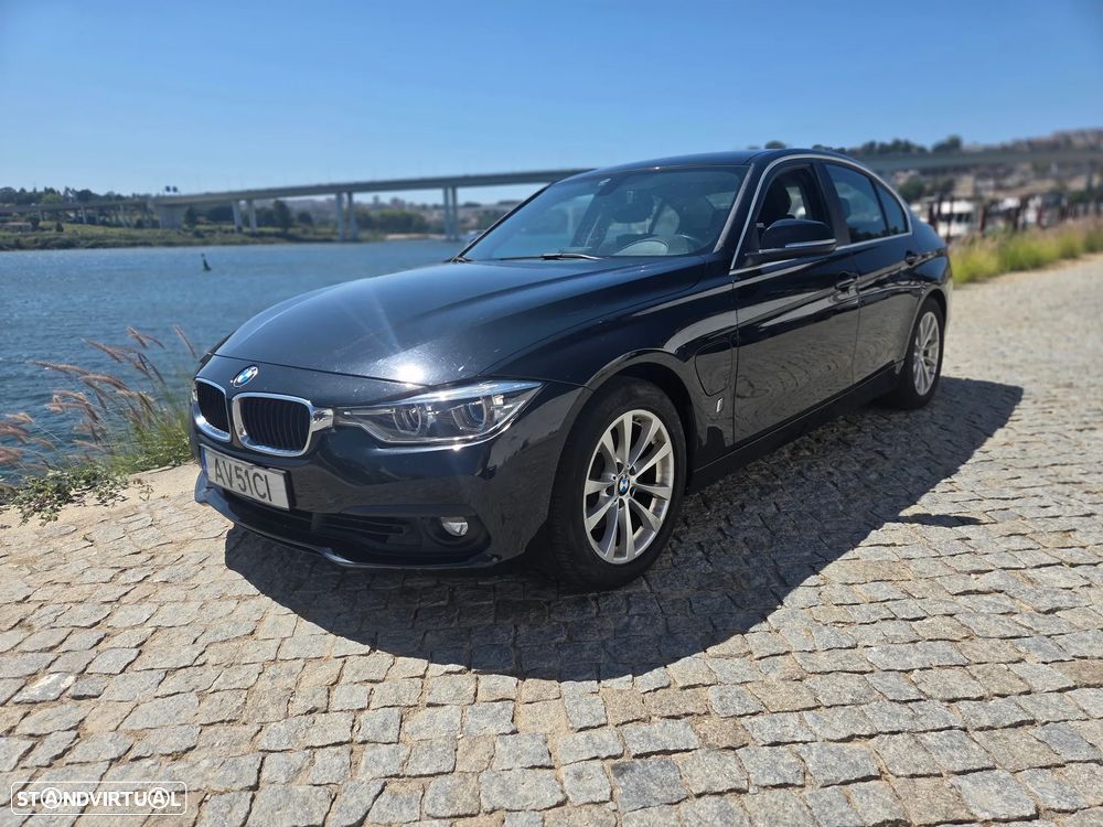 BMW 330 e iPerformance Advantage - 2