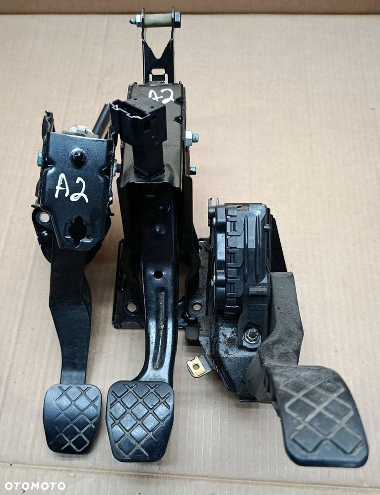 Audi A2 pedały komplet 1,4TDCI gazu sprzegła hamulca - 1