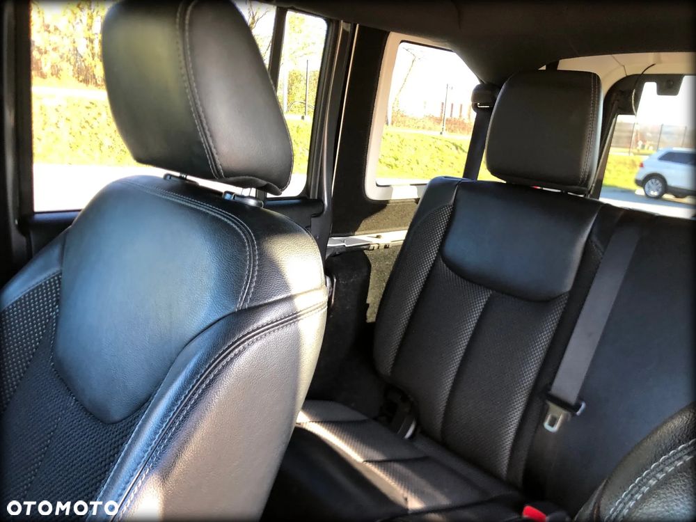 Jeep Wrangler 3.6 Unlim Sahara - 28