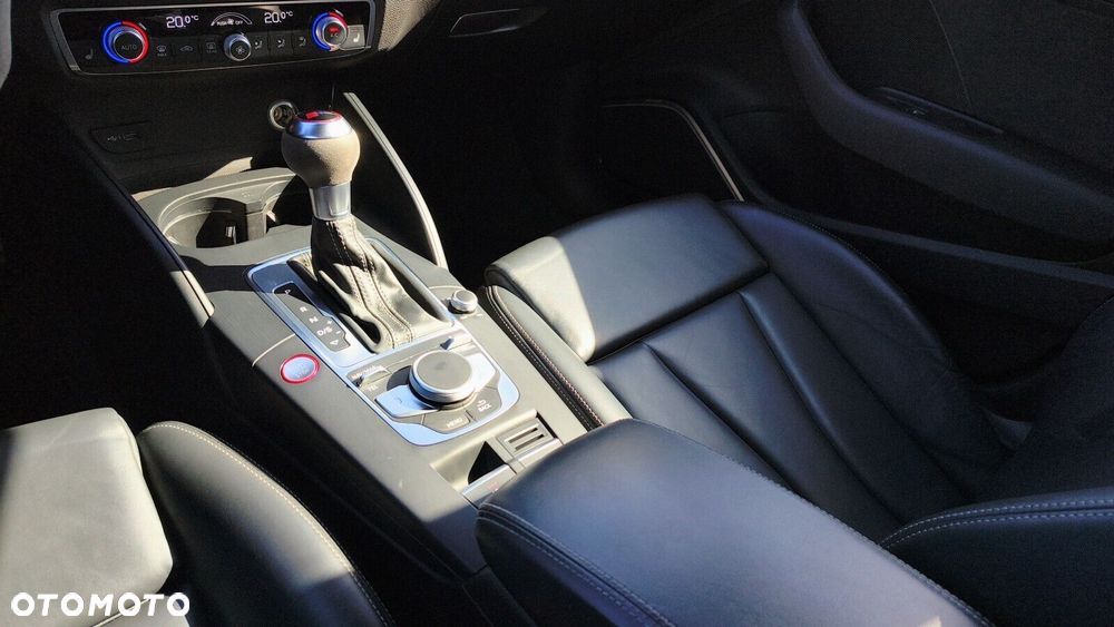 Audi RS3 Sportback - 32