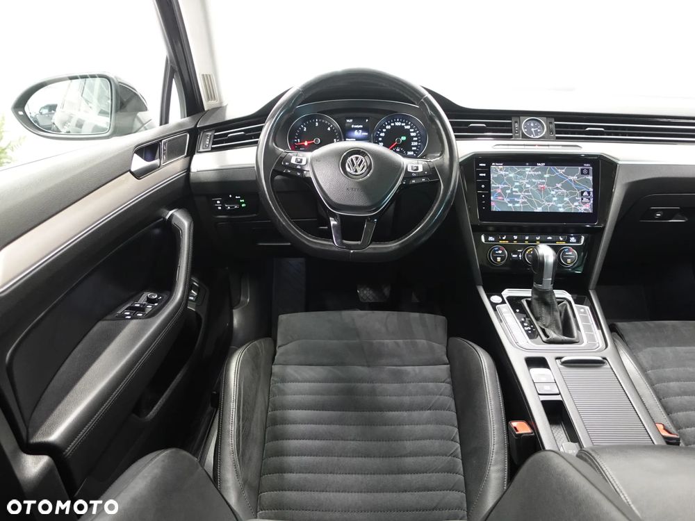 Volkswagen Passat 2.0 TDI SCR DSG Highline - 26