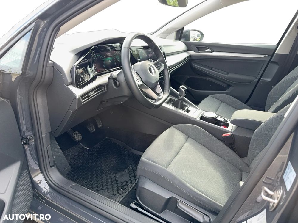 Volkswagen Golf - 9