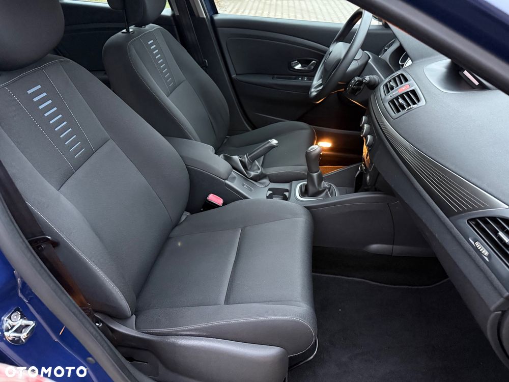 Renault Megane 1.6 16V 100 Expression - 11