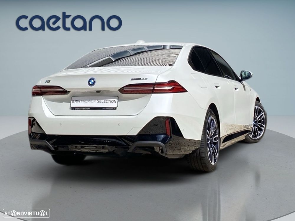BMW i5 eDrive40 Pack Desportivo M - 2