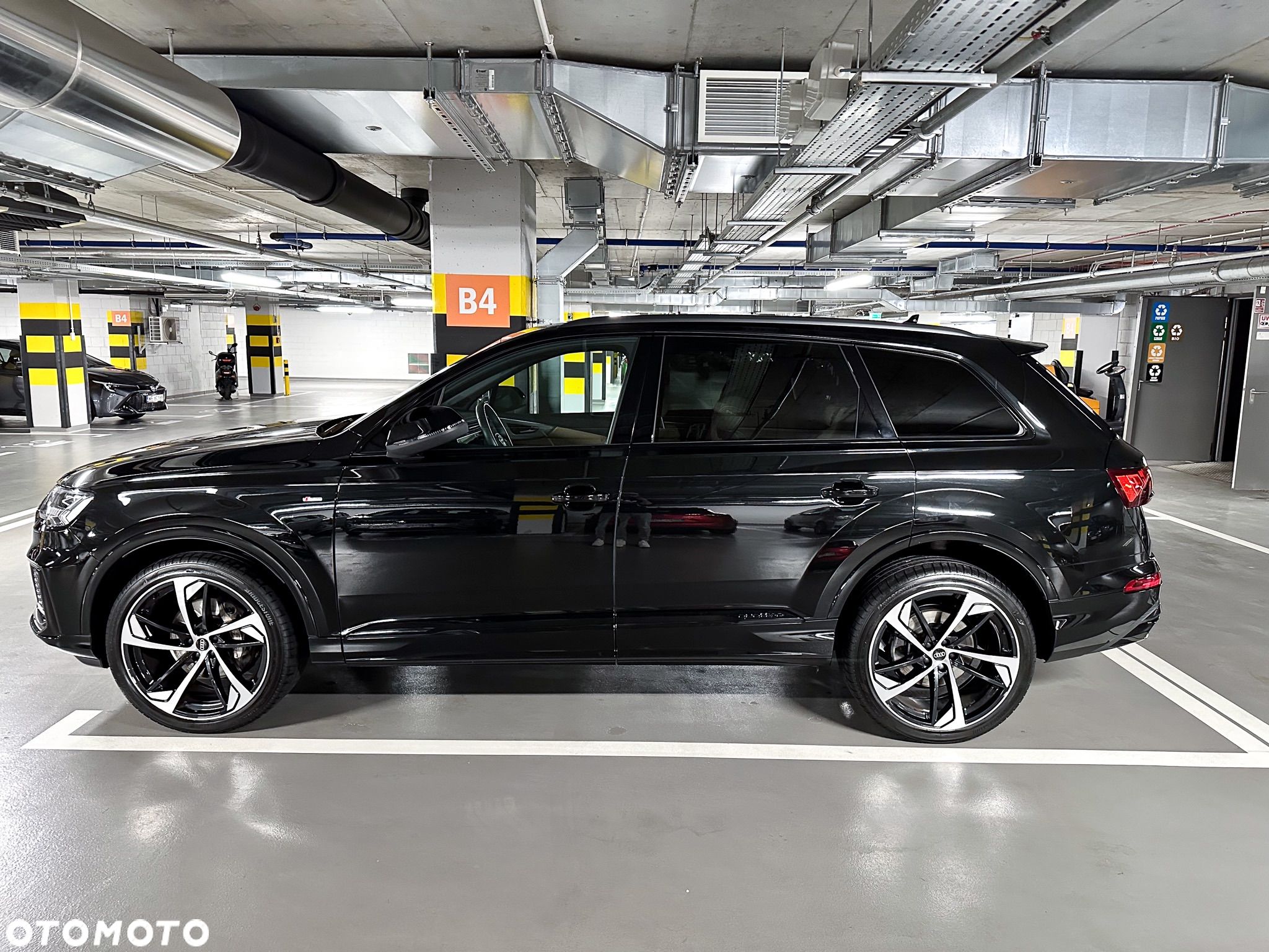 Audi Q7 - 1