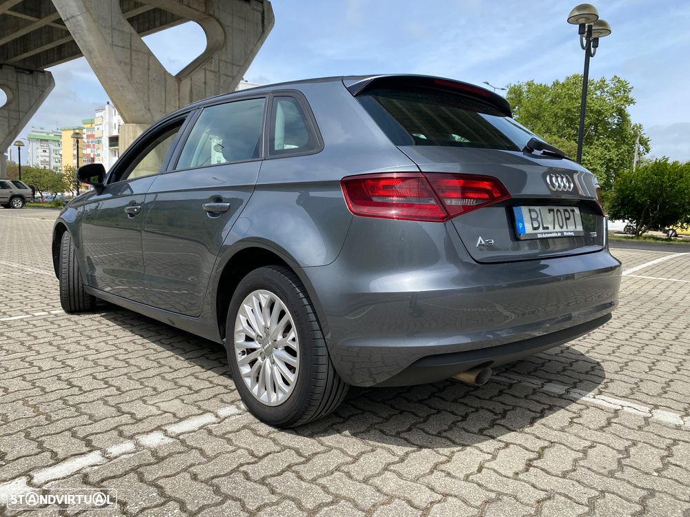 Audi A3 Sportback 1.6 TDI Sport - 2