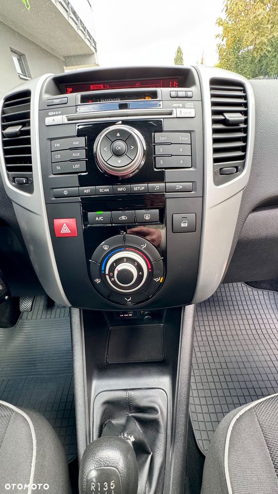 Kia Venga 1.6 M - 30