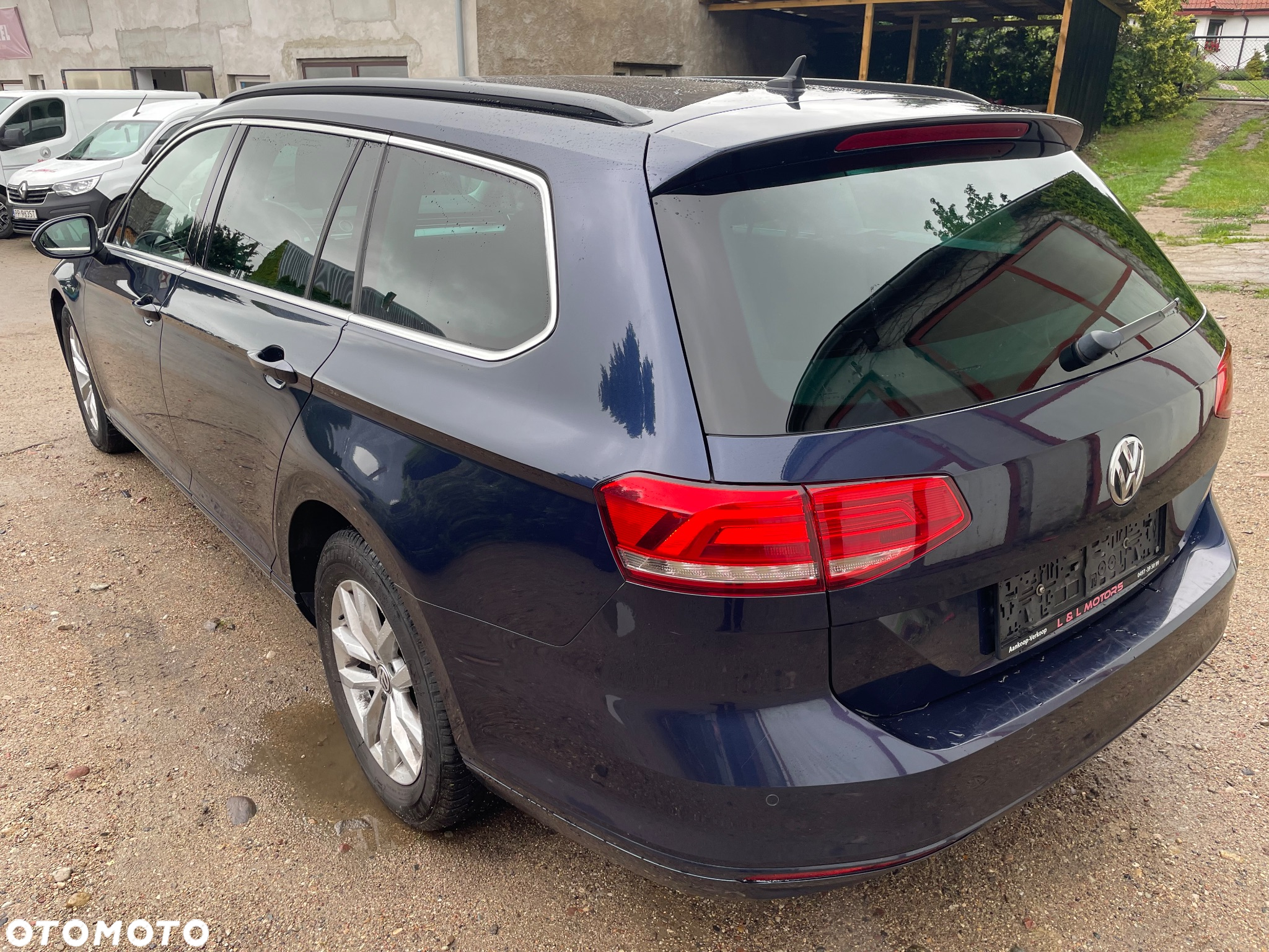 Volkswagen Passat Variant 1.6 TDI SCR DSG Trendline - 15