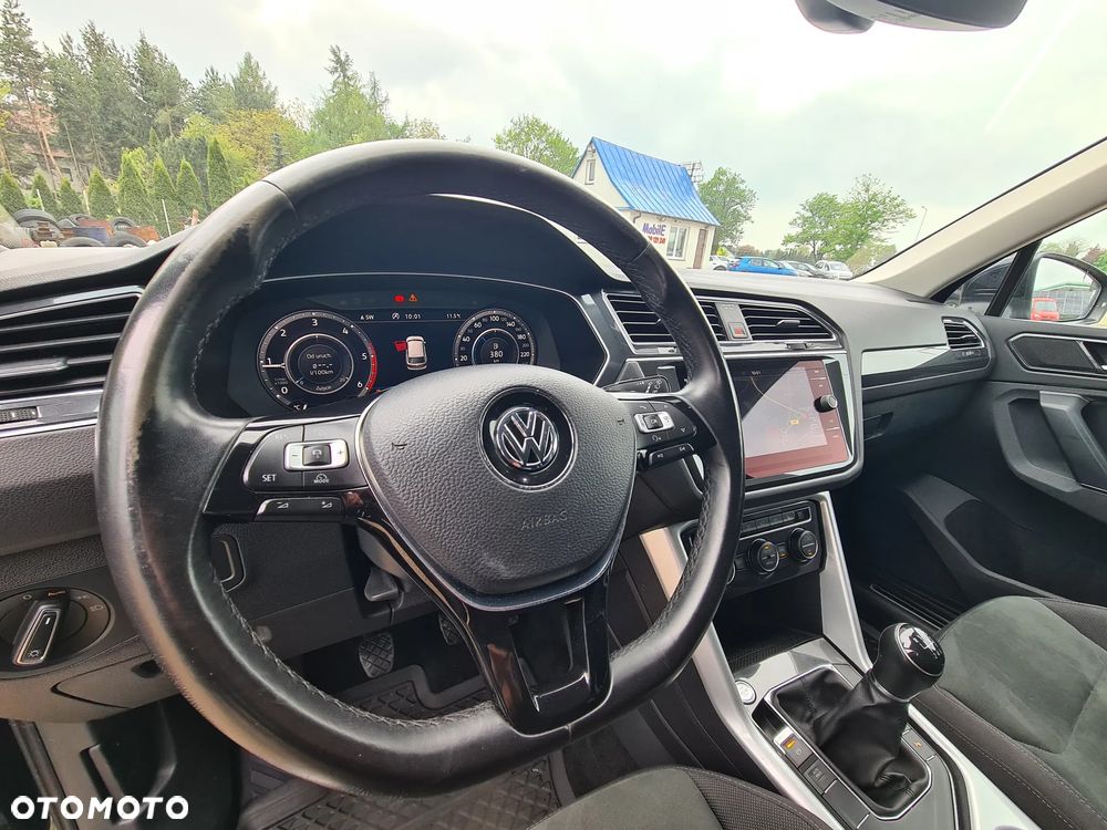Volkswagen Tiguan - 15