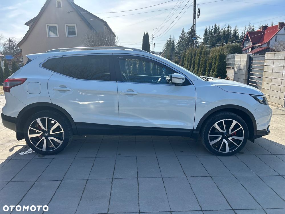 Nissan Qashqai 1.6 DCi Xtronic TEKNA - 9