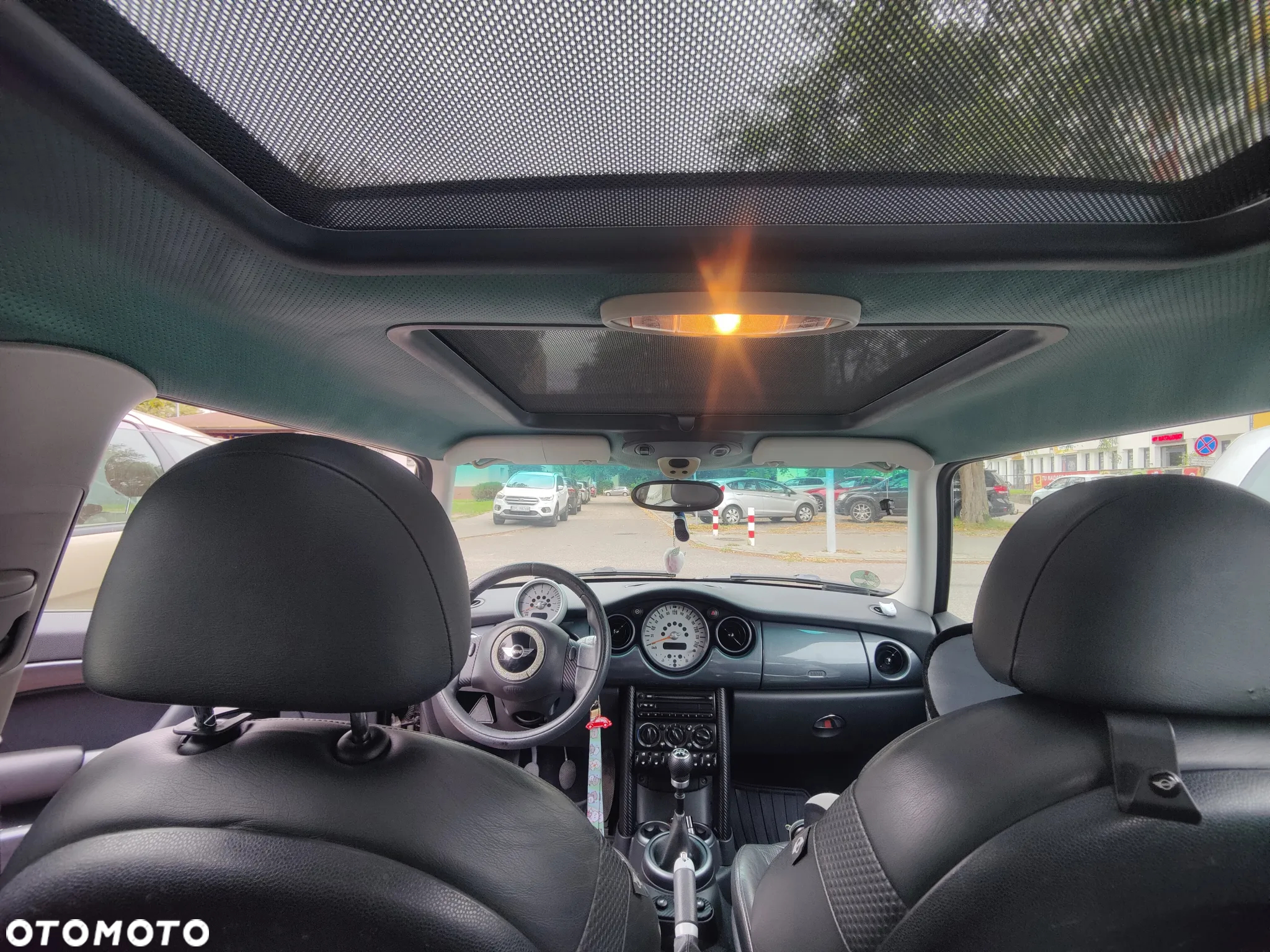 MINI Cooper Standard - 9